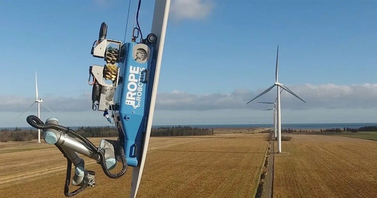 sửa chữa cánh tuabin gió ở Quảng Bình