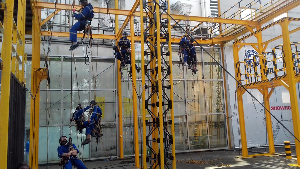 Chứng chỉ Rope Access là một loại bằng chứng nhận