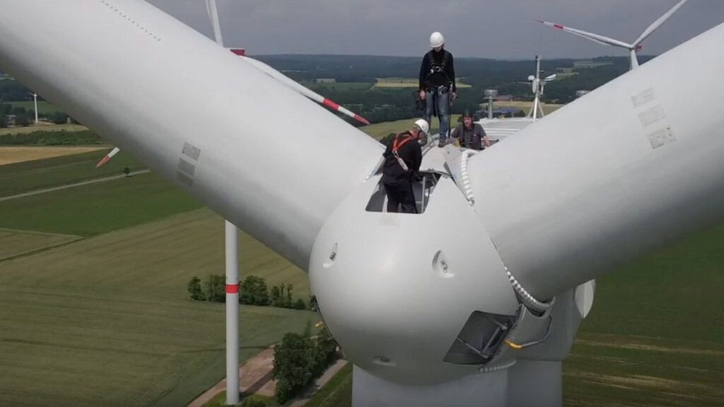 Dịch Vụ Đu Dây Sửa Chữa Tuabin Gió – An Toàn, Tối Ưu