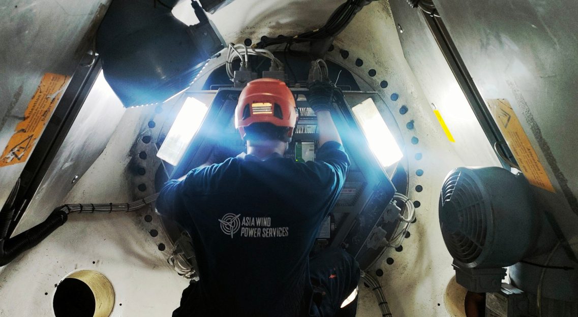 Dịch Vụ Sửa Chữa Nacelle và Hub Tuabin Gió